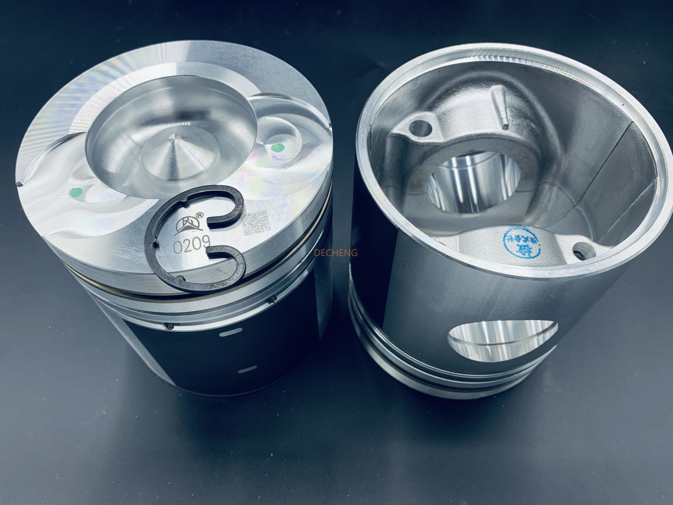 DE12 Doosan Excavator Parts DH500-7 DH370-9 65.02501-0209 136mm 67mm Piston