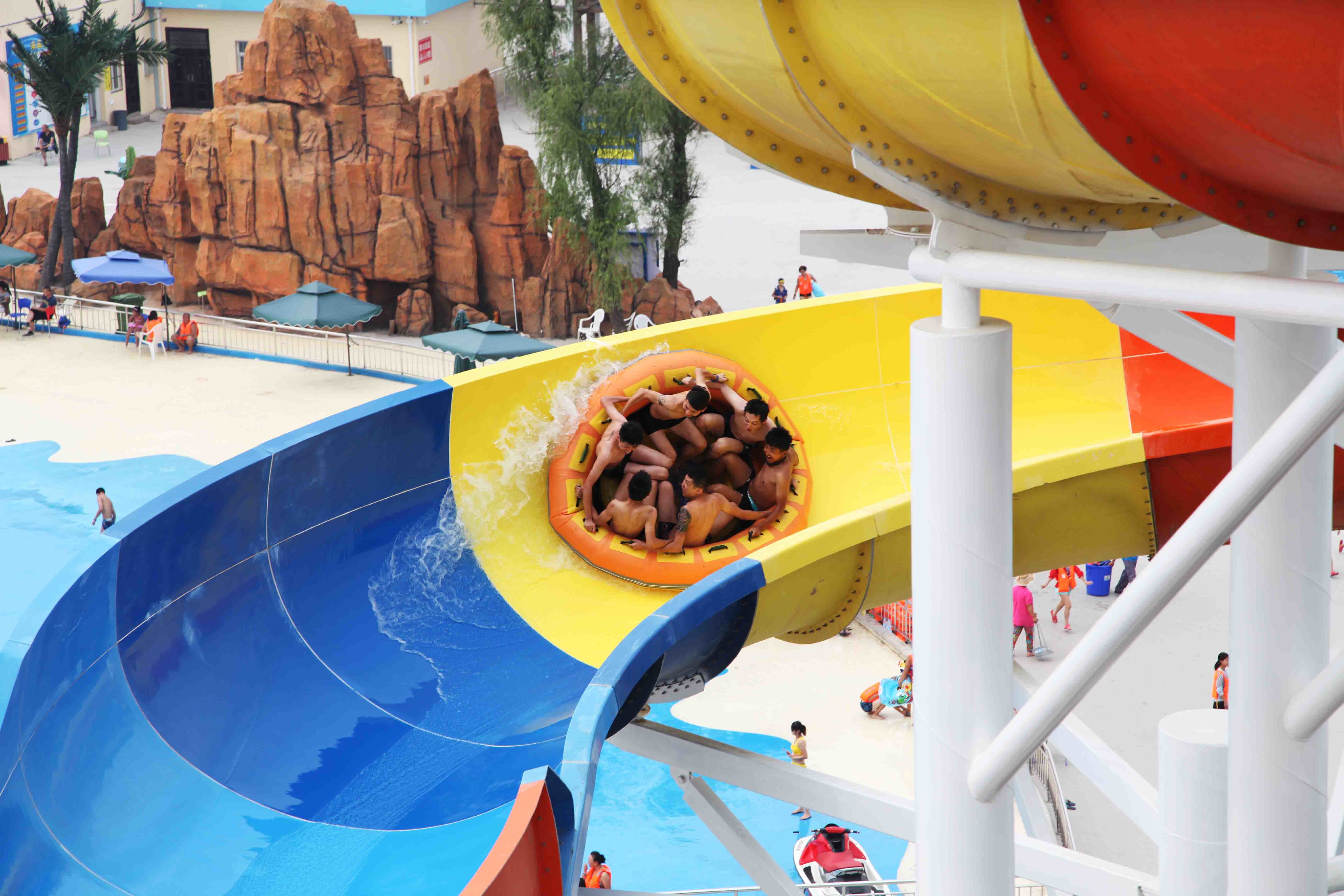 Above ground pool water slide for family interacetive water fun in aqua park