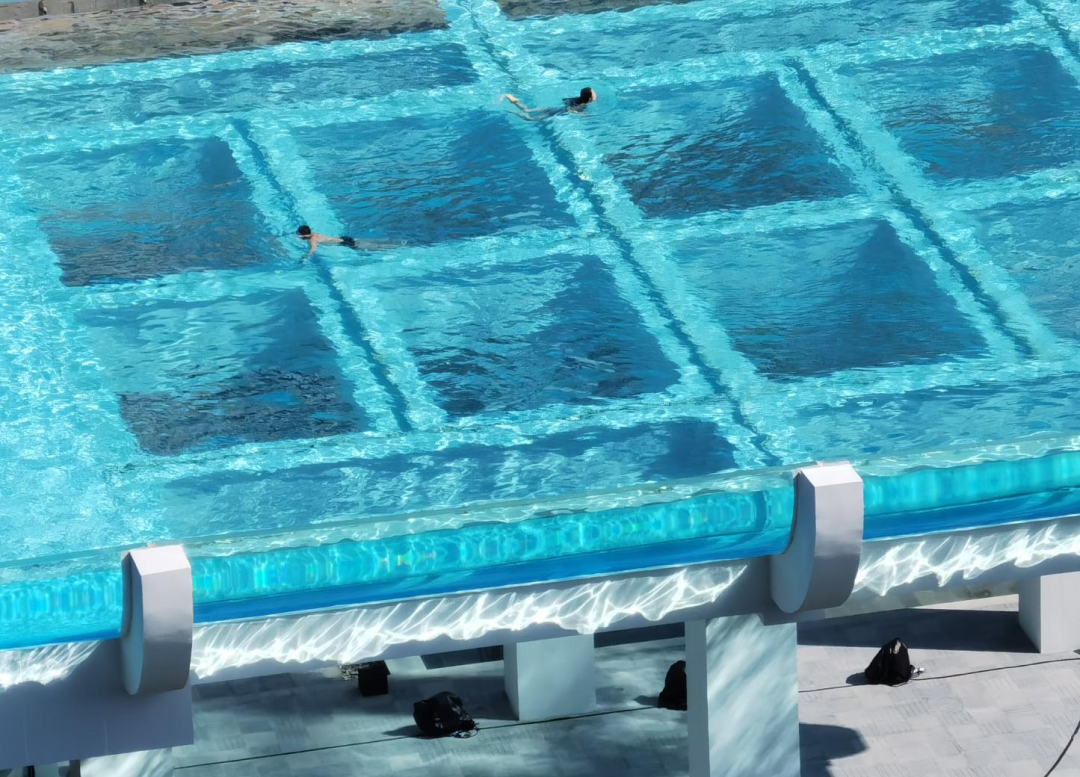 Diaphaneity High Light Transmission 93% Acrylic Aboveground 8m Swim Spa Swimming Pool