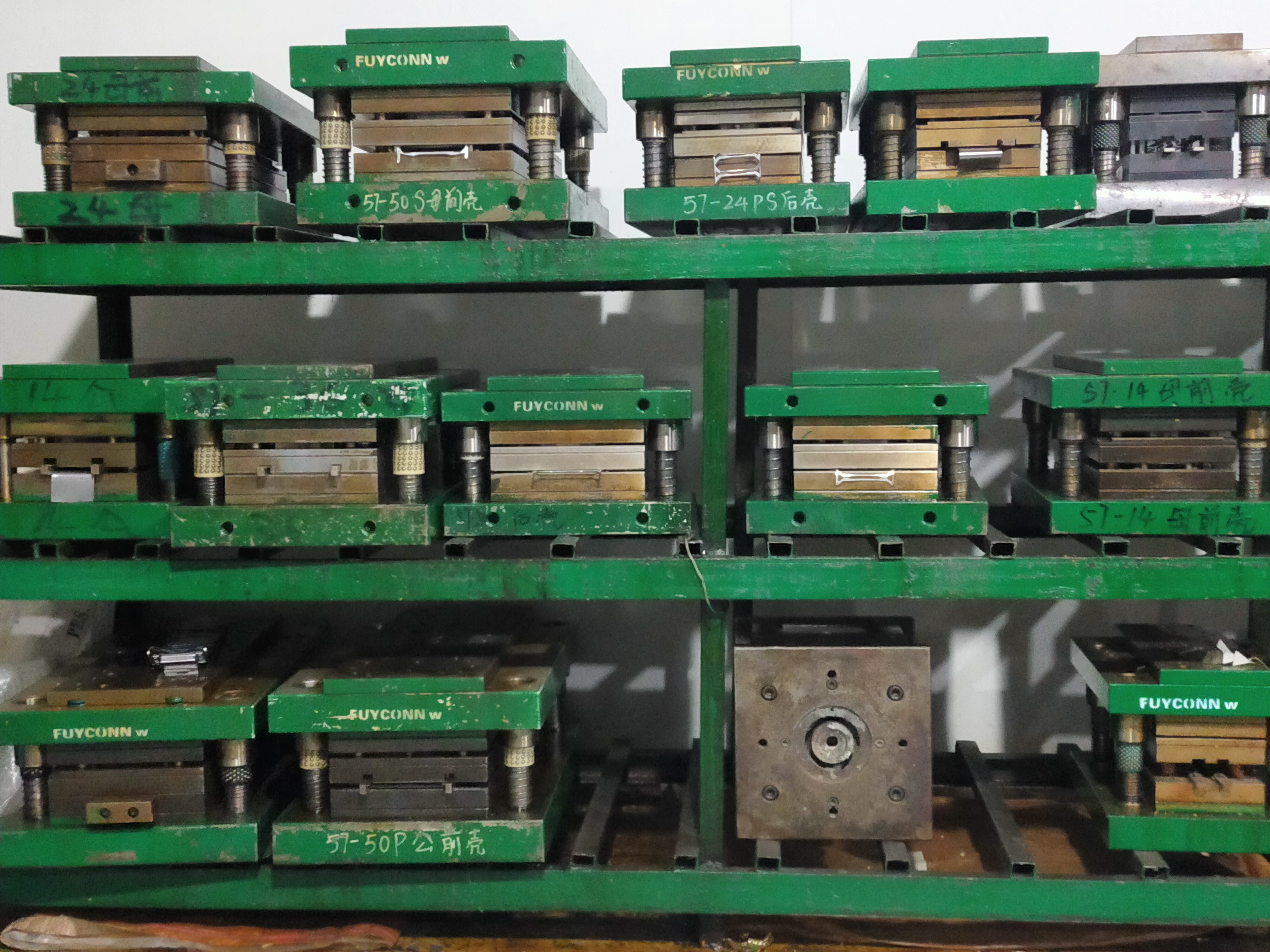 2x4 Port Female SFP Connector 160 Pin with Light Pipe
