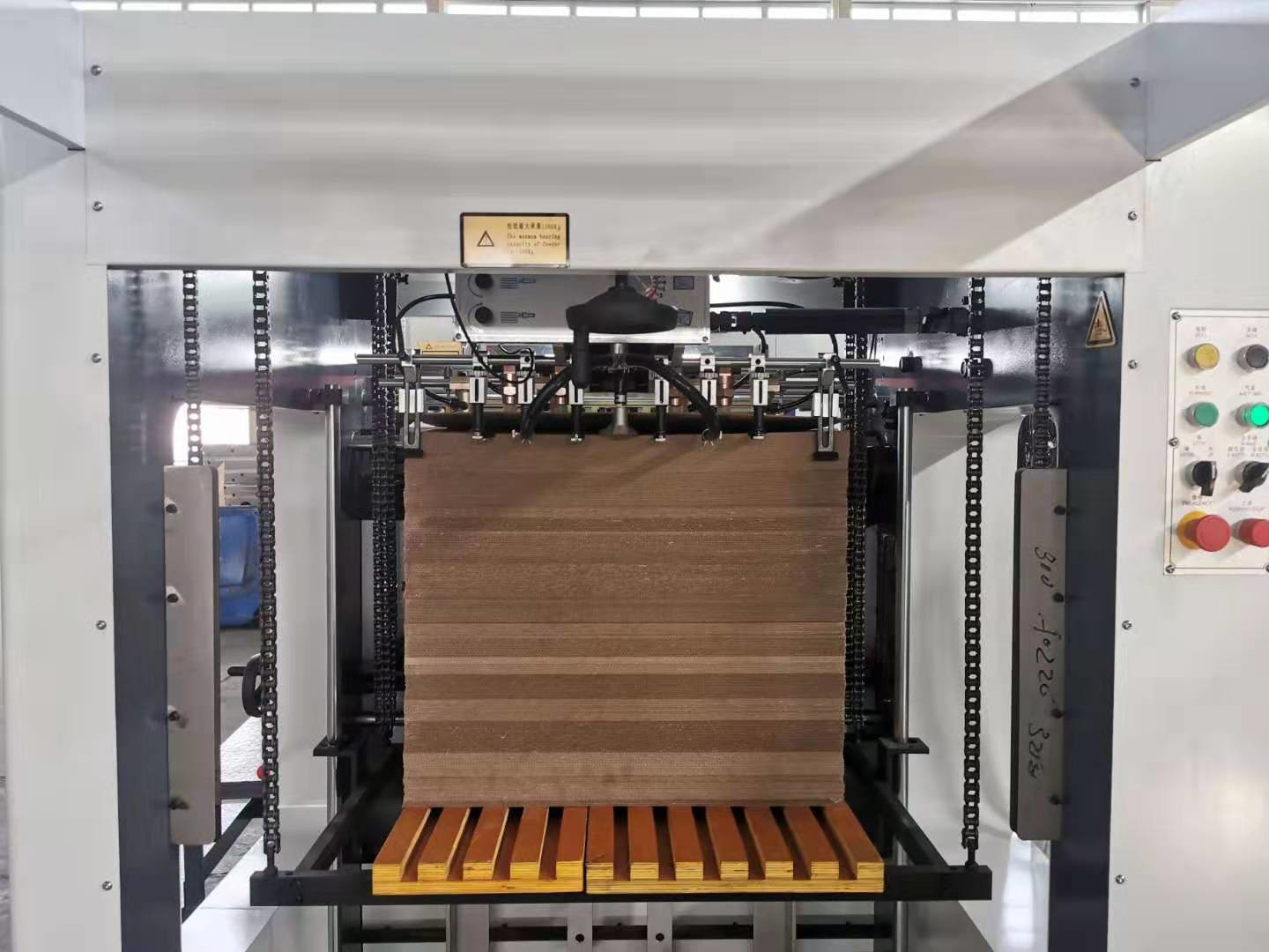 CE Certificated TMY-800H Automatic Foil Stamping And Die Cutting Machine For Package