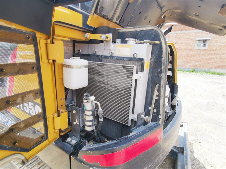 Used Sany SY55 Mini Excavator with Crawler Chain Operating Weight 5780 KG in Shanghai