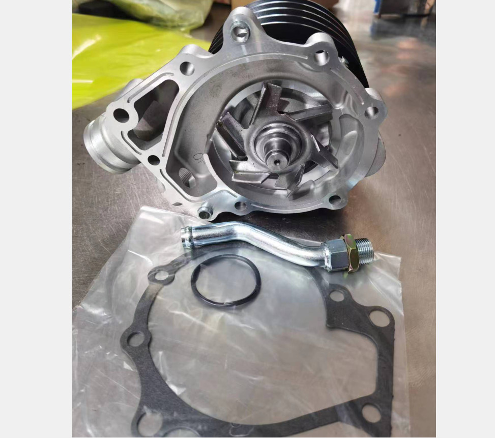 Isuzu 6HK1 Engine Water Pump For Isuzu Engine Spare Parts