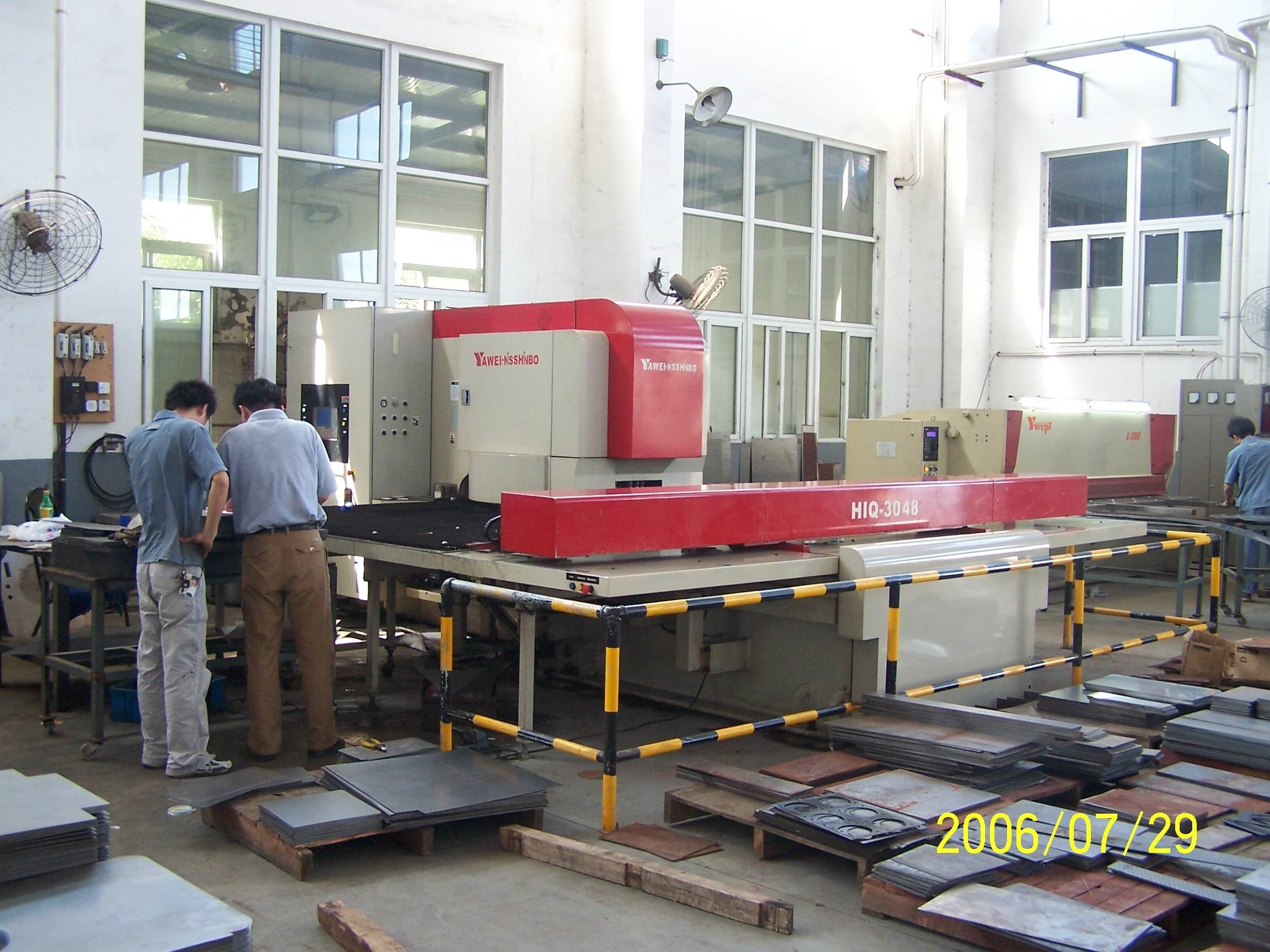 Auto PLC Commercial Laundry Press Machine For Laundry Ironing 380V 50hz