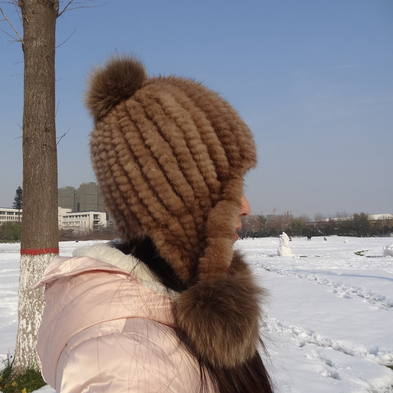 Adult Size Pompom Shearling Fur Hats 100% Wool Material Checked Style