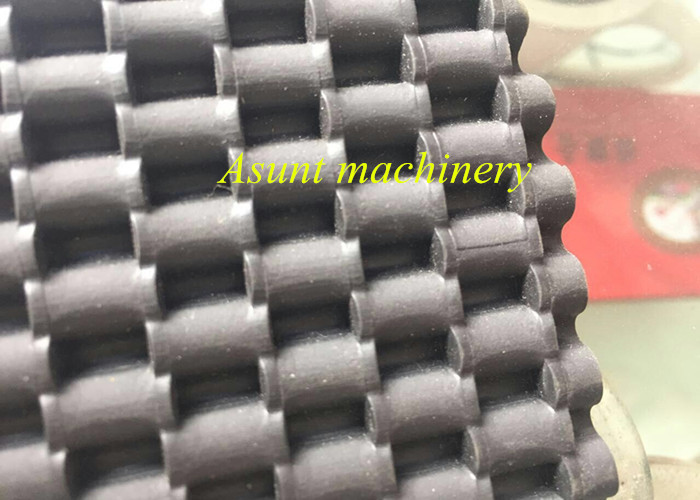 Highly Output Pvc Plastic Mat Making Machine For Anti Slip Hollow Type Floor Mat / Carpet