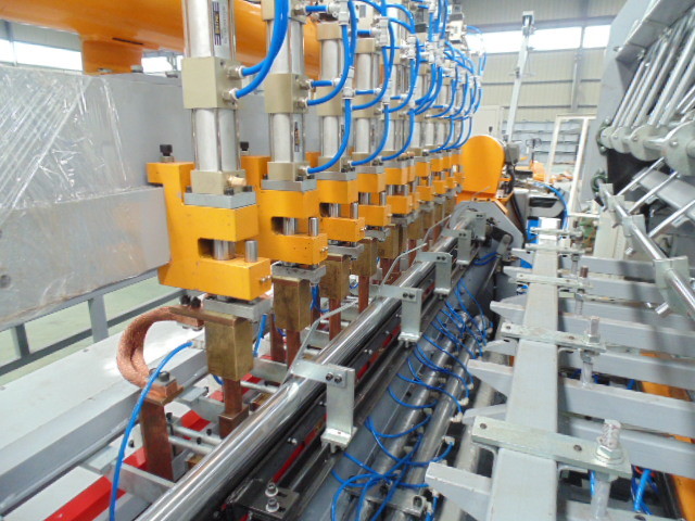 3 Layers 250A Chicken Mesh Making Machine With Detection Device
