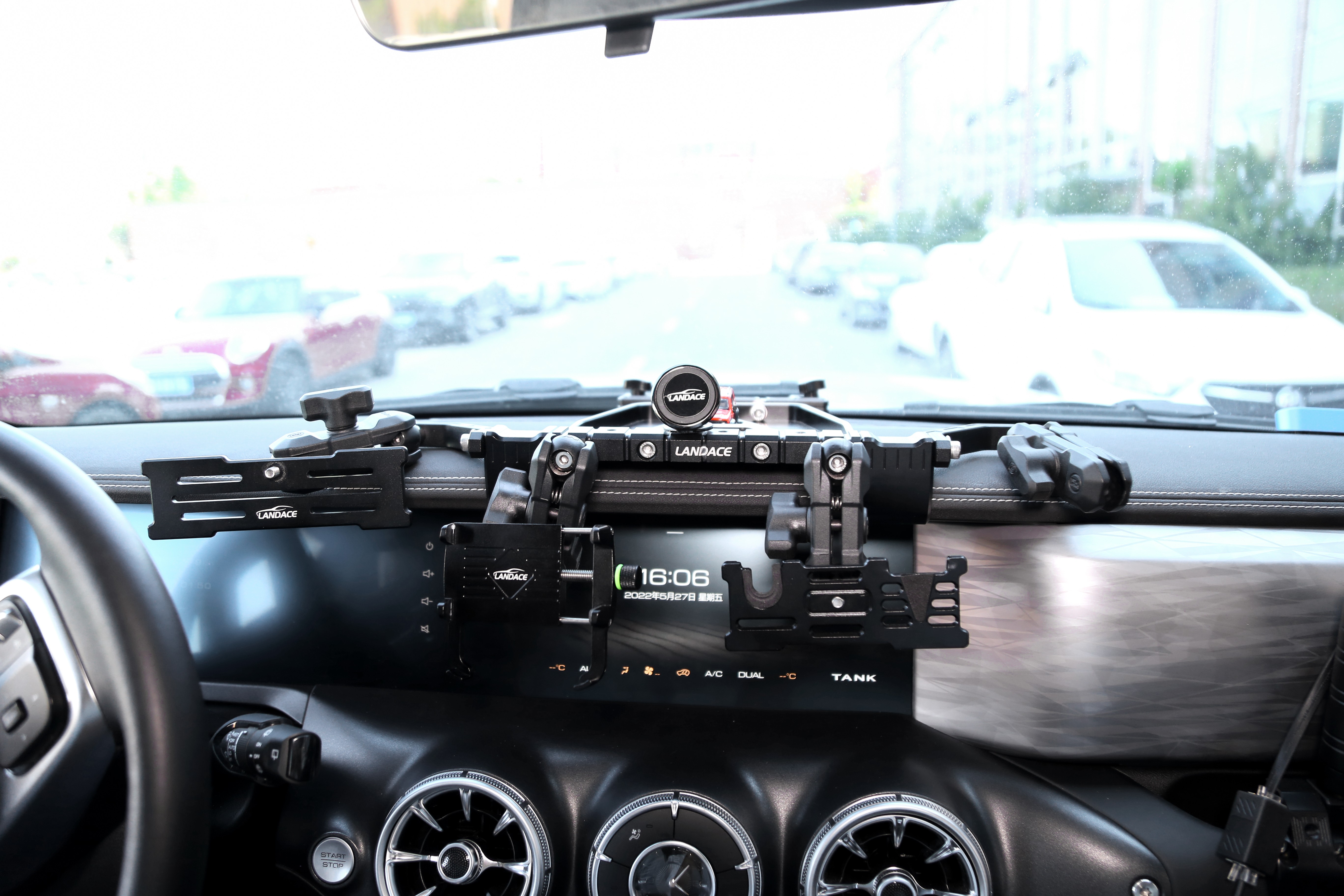 JEEP Wrangler JL Aluminum Alloy Center Console Bracket Mobile Phone Holder for Tank 300