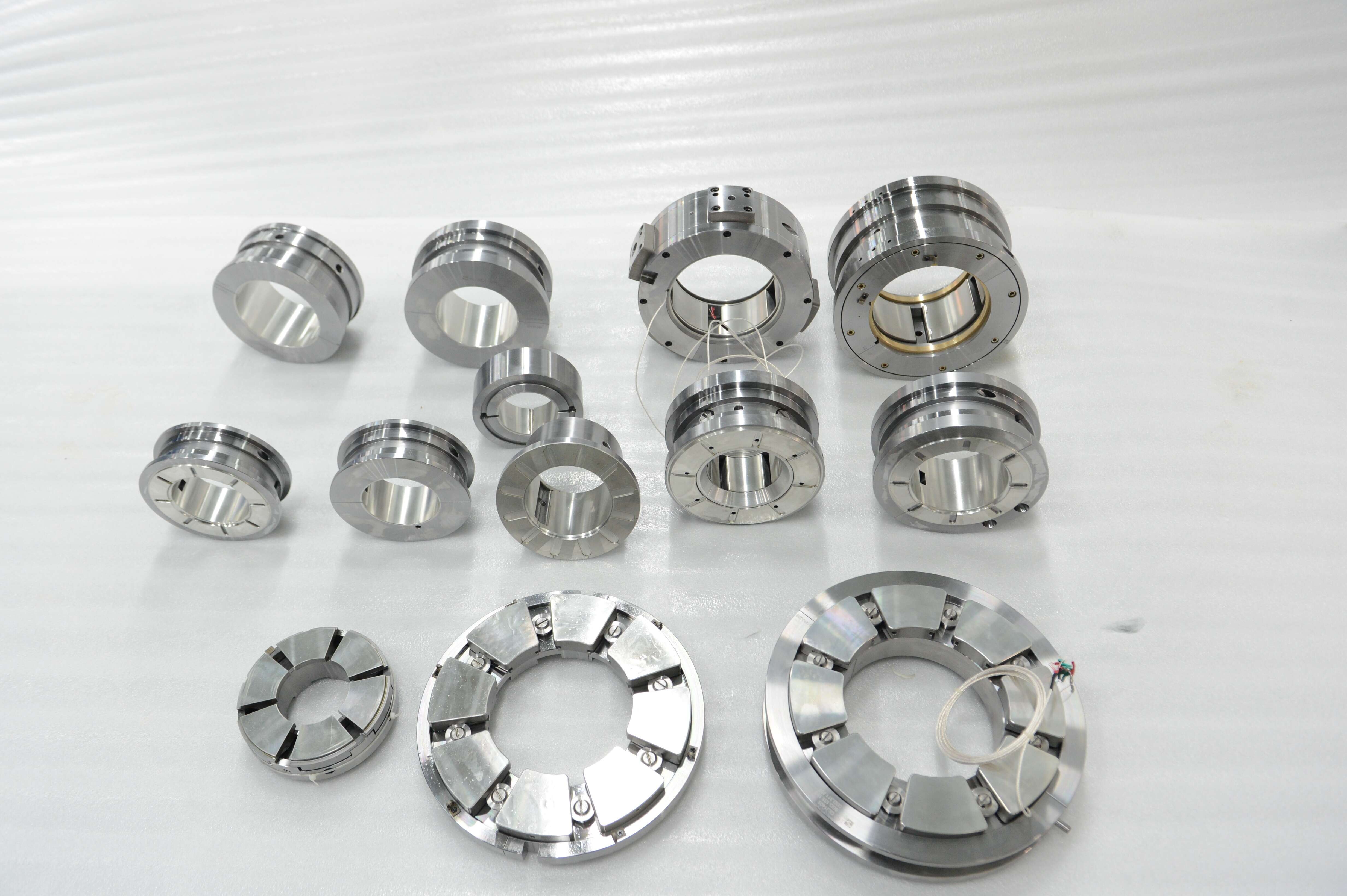 Multi Row Thrust Angular Contact Mud Motor Bearings 55SiMoVA Material