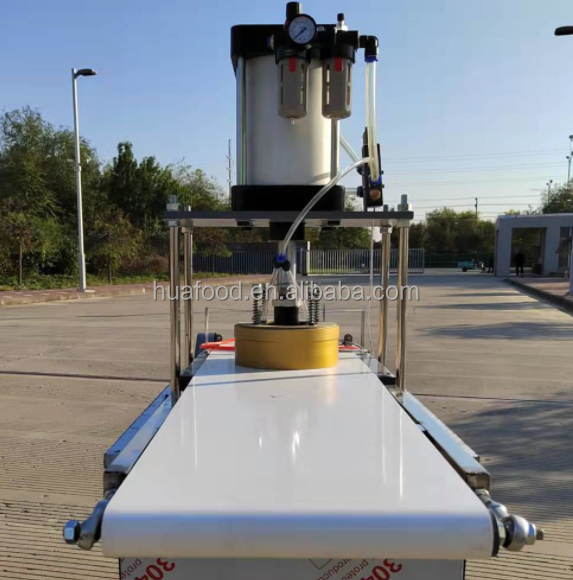 electric automatic pizza dough roller machine,industrial dough roller sheeter pizza base making machine used dough roller