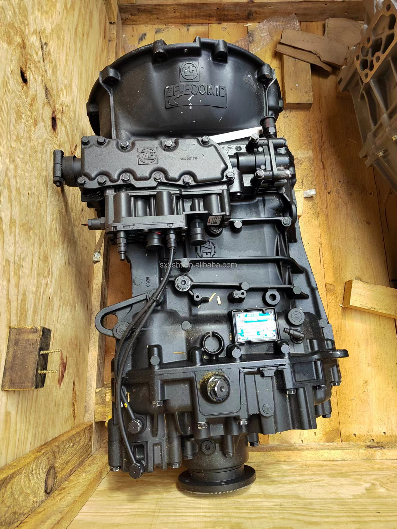 FAST Gearbox Parts Single H Valve 12JS160T-1703052 F99660 A5000 Size standard spine