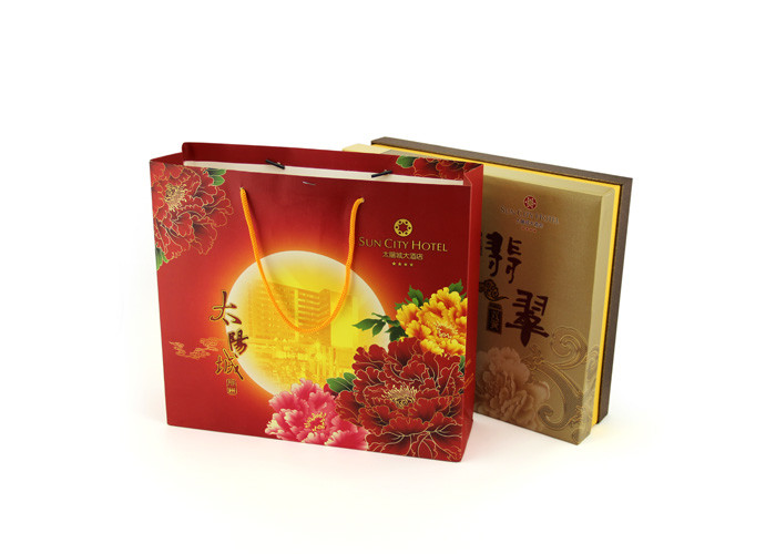Fashional Recycled Paper Gift Boxes Food Grade With Square Shape