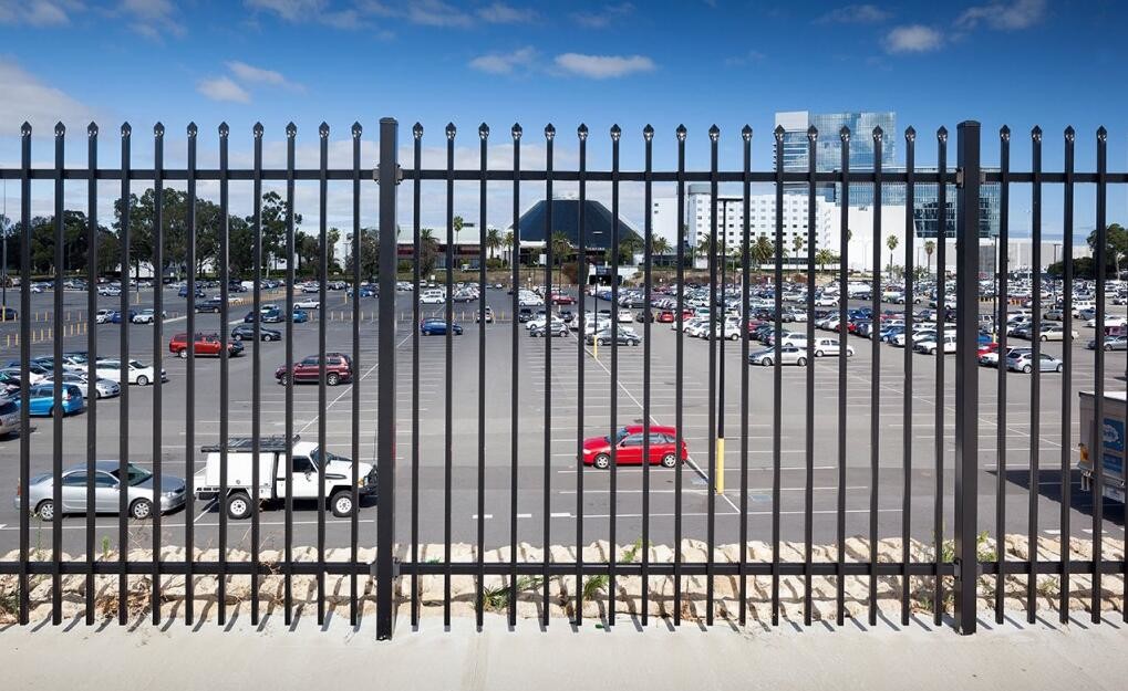 Tubular Steel Garrison Fence Flat Top Design 25MM upright picket 25mm*1.2mm 1.5m*2.45m rails 2 x40mm*1.6mm wall thick