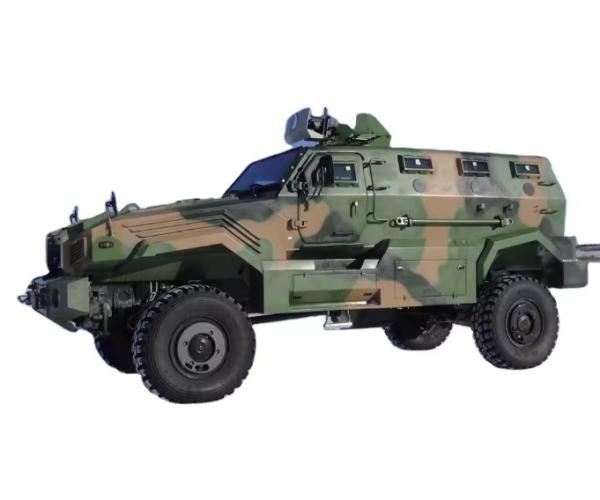 7100 mm×2600 mm×2800 mm Military Armoured Vehicles Ballistic And Blast