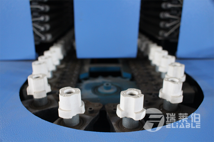 CE Standard Semi Automatic Blow Moulding Machine 800 - 1000 BPH Capacity