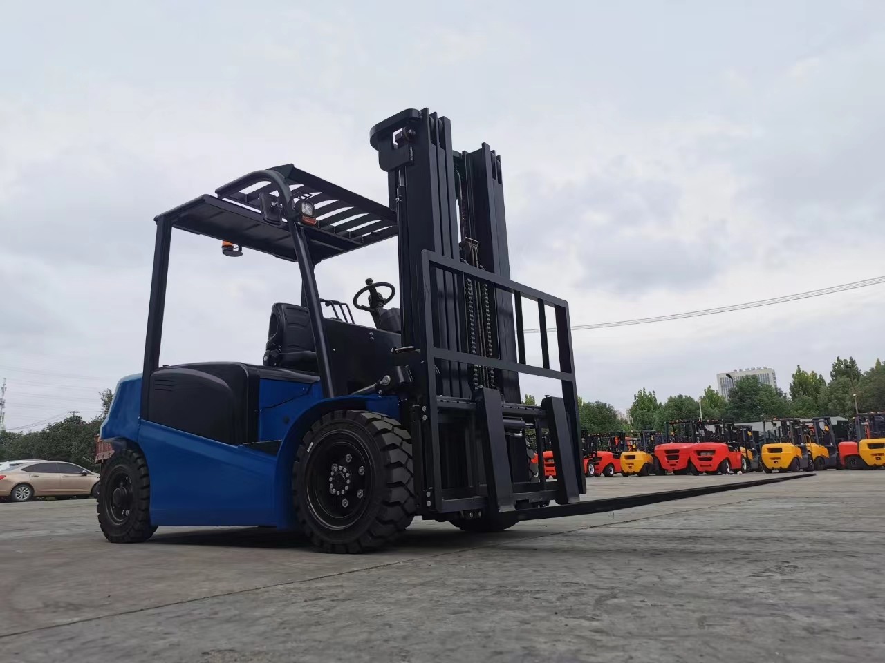 Environment Friendly XDEM Forklift 5000kgs Load Capacity Electric Battery Power With Side Shifter And Option Duplex Mast