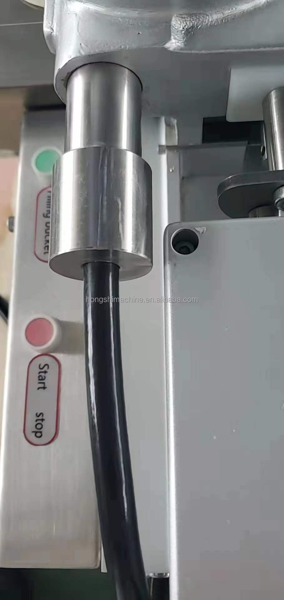 Factory Price Semi Automatic Japanese technical dumpling gyoza making machine