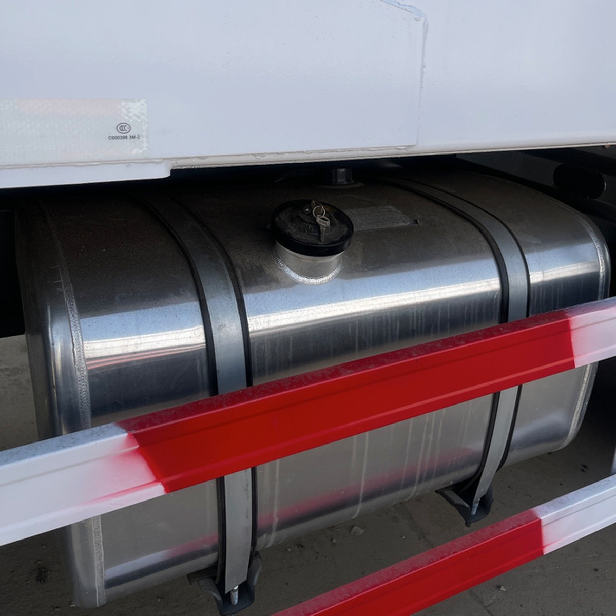 Field Installation and Training 10 Wheeler Trailer Head for Euro 3 20 Cubic Dump Truck