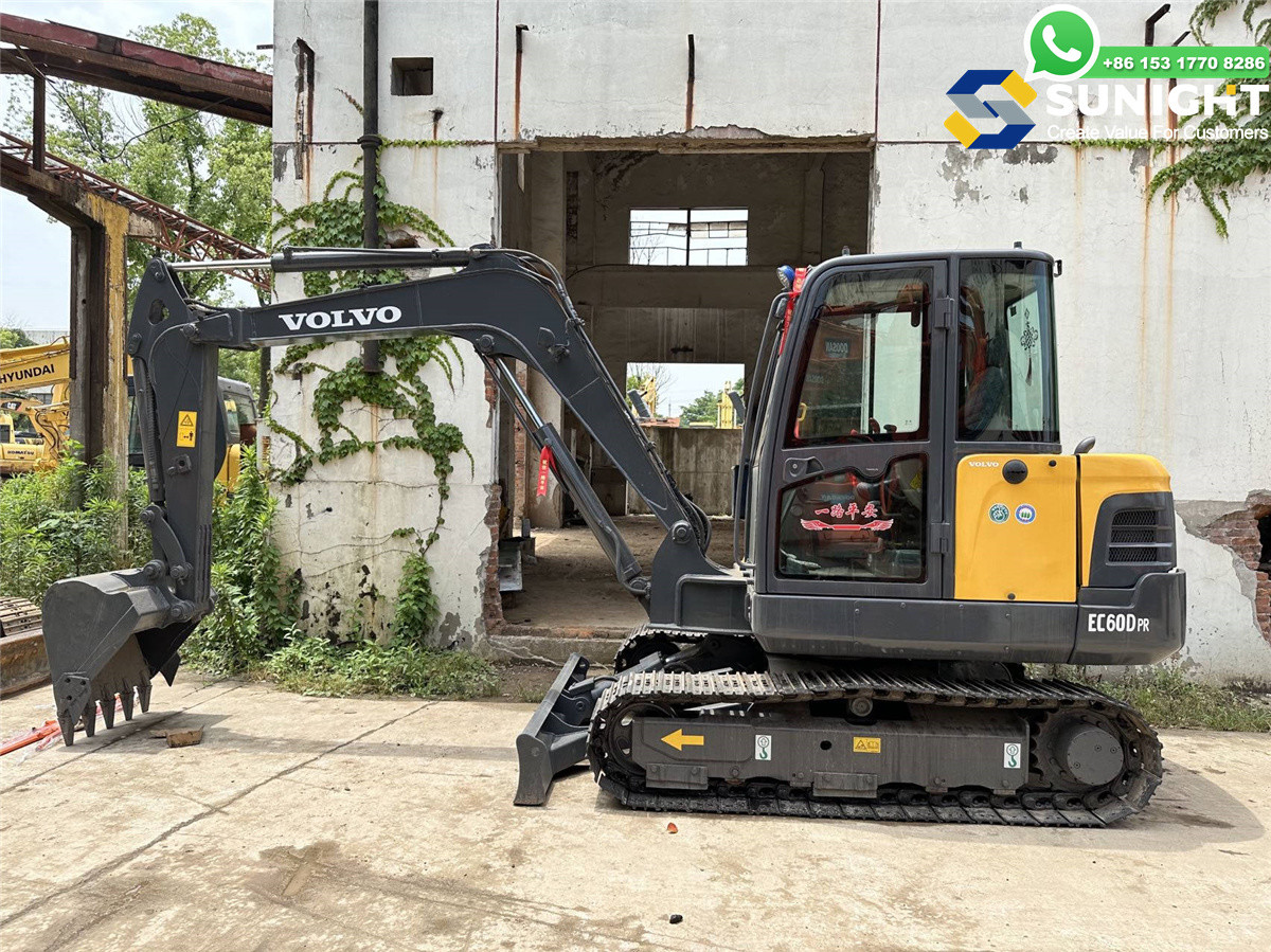 Innovate Your Approach To Excavation Volvo EC60 Used Excavator Machine For Those Who Seek Perfection In Every Dig