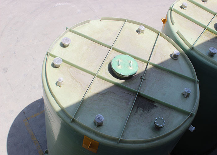 Large Capacity Water Treatment FRP Storage Tank Cylindrical Vertical 1820kg