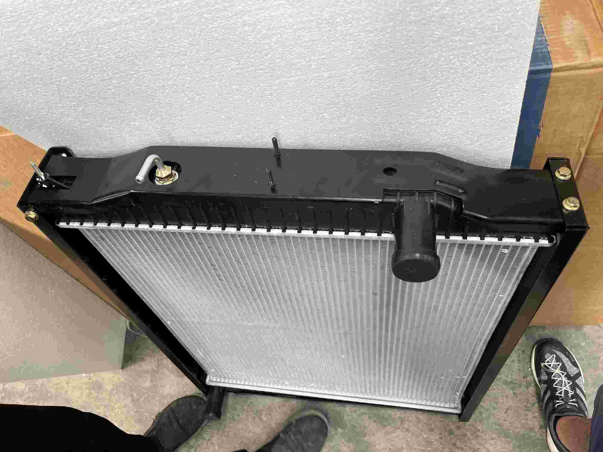 Radiator DZ9112532888 Shacman Truck Parts F2000 F3000