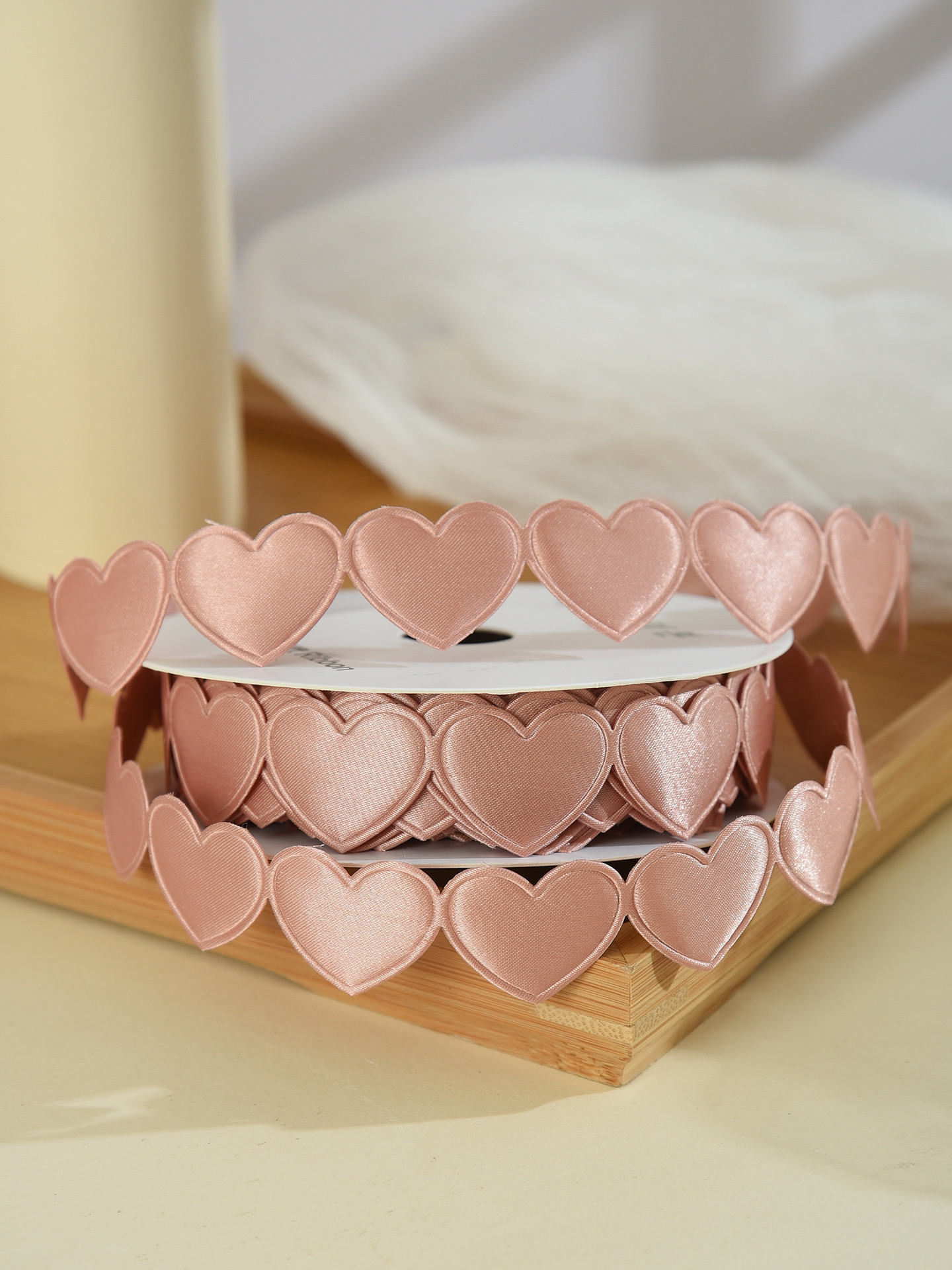 1.5cm*9m 2.5cm*9m Heart Shape Valentine's Day Polyester Gift Ribbon For Luxury Gift Packaging