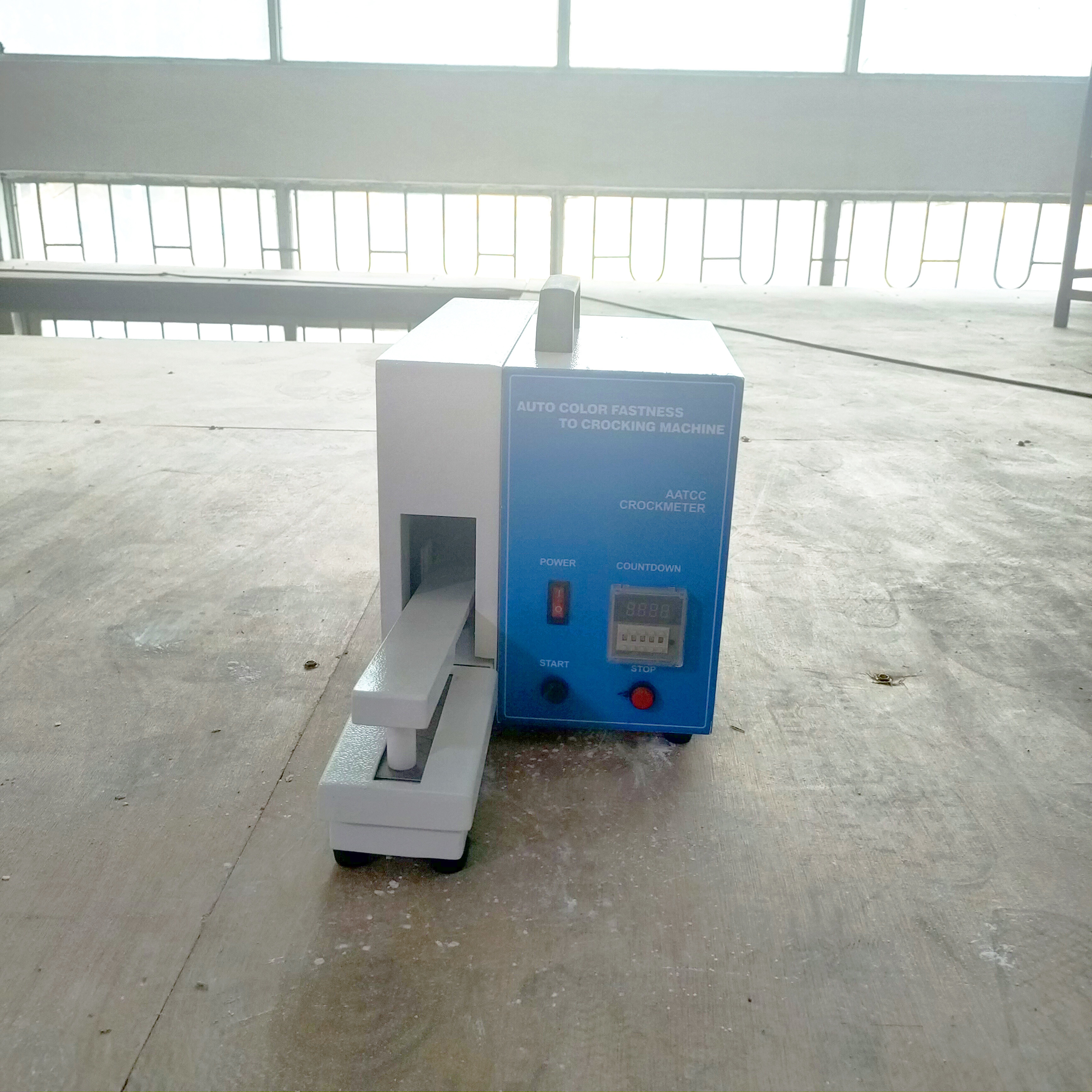 Color Fastness Electronic Crockmeter 60 Times/Min Auto Abrasion Tester