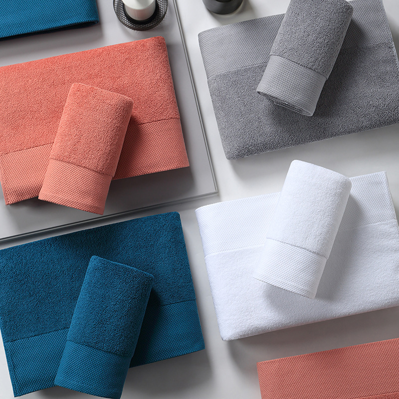 Plain Weaving Cotton Bath Towel and Customizable Logo Towels for Wellness Centers