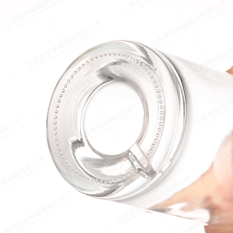 Decal Surface Handling 750ML 500ML Clear Spirit Glass Bottle for Vodka OEM/ODM Acceptable