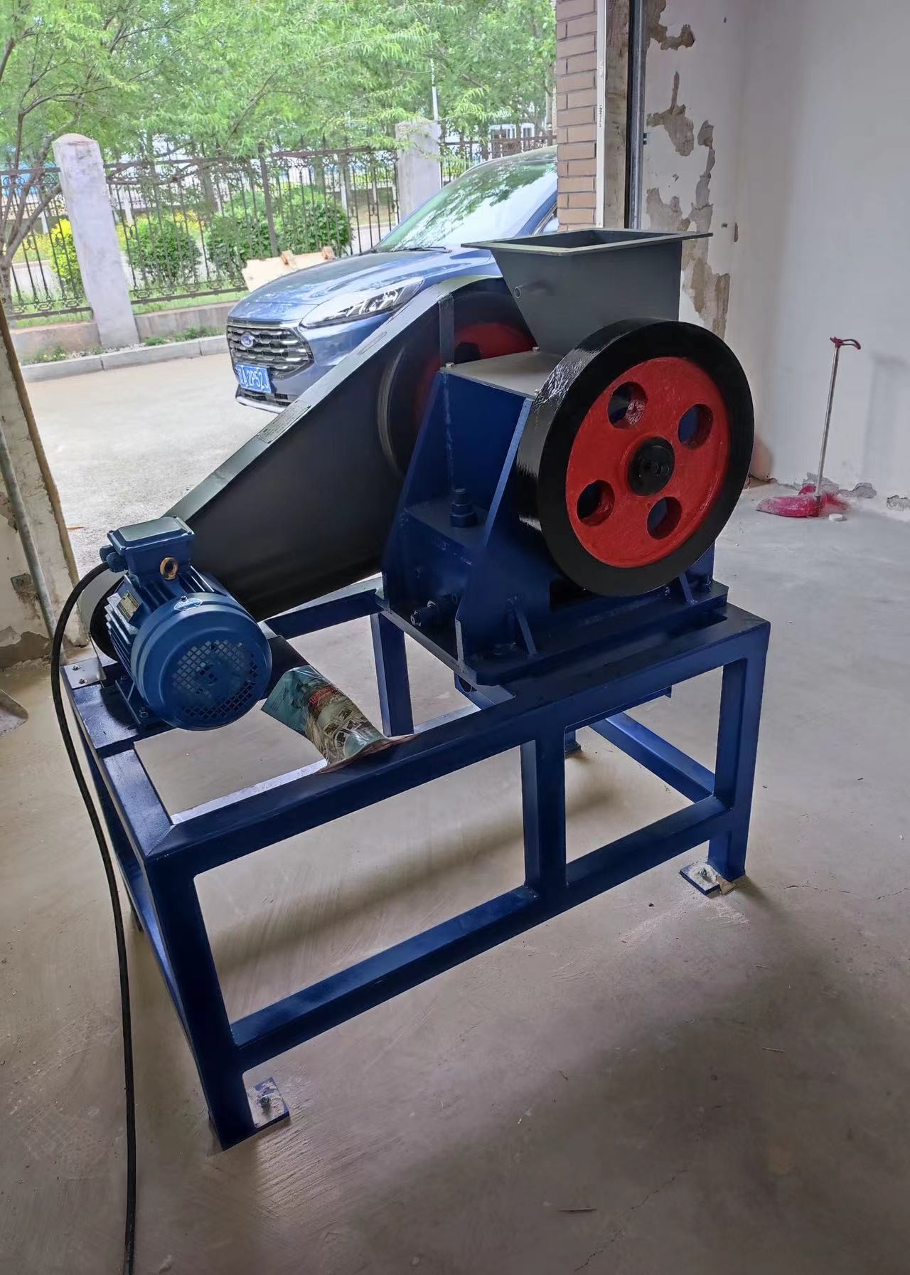 Robust Laboratory Rock Crusher For Mineral Industry