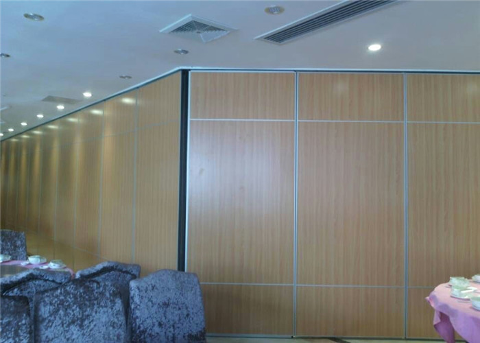 Motorized Manual Operated Projector Fireproof Sliding Partition Wall For Auditorium