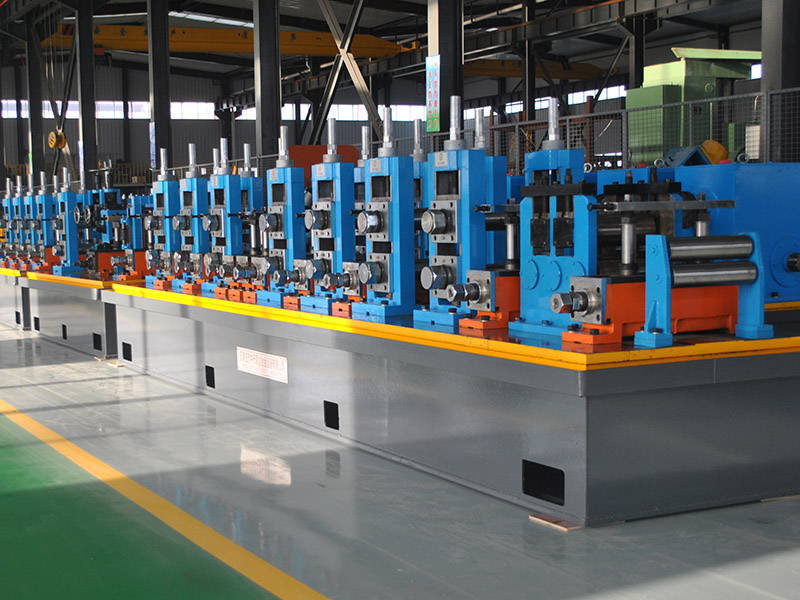 High-Frequency Welded Pipe Mill Line For Low-Carbon Steel Pipes With Automatic Tube Mill