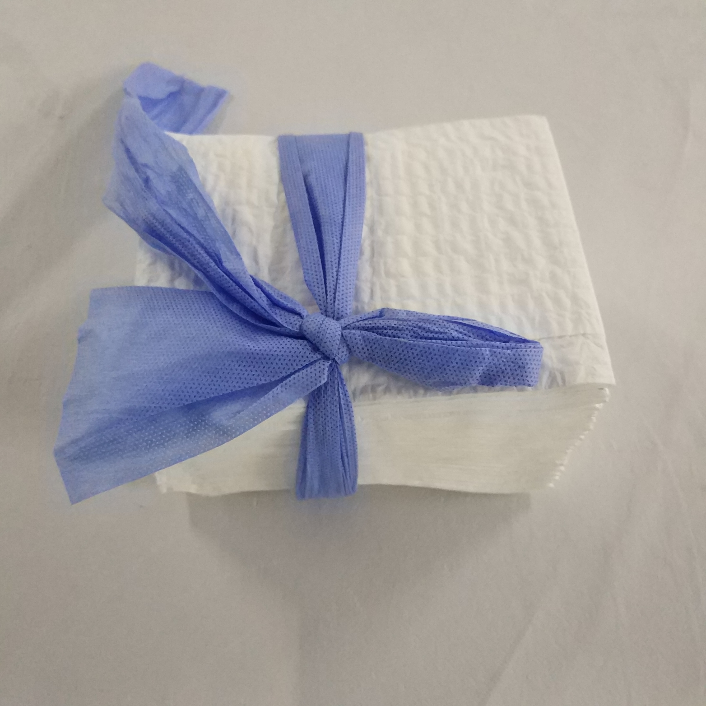 Super Strong & Absorbent & Soft Wood Pulp Paper Towels Free With CE Certificate & ISO 13485