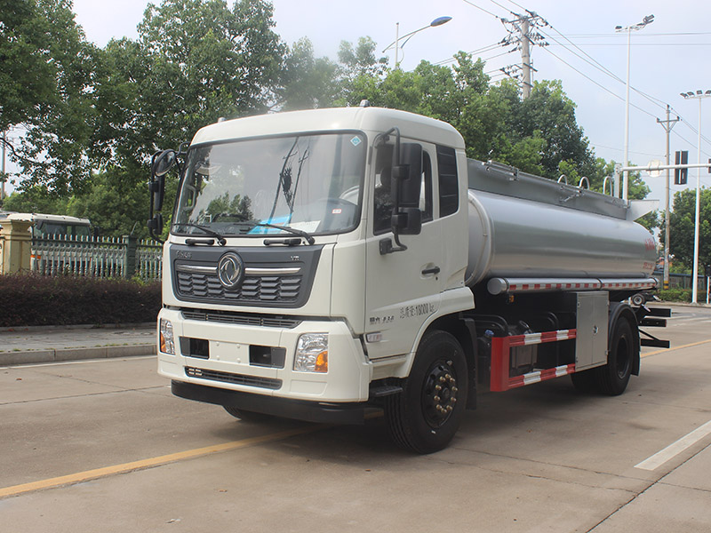 Dongfeng 12.5 Cubic Meter Chemical Tanker Truck SCS5181GPGDFH6 Liquid Transport Vehicle
