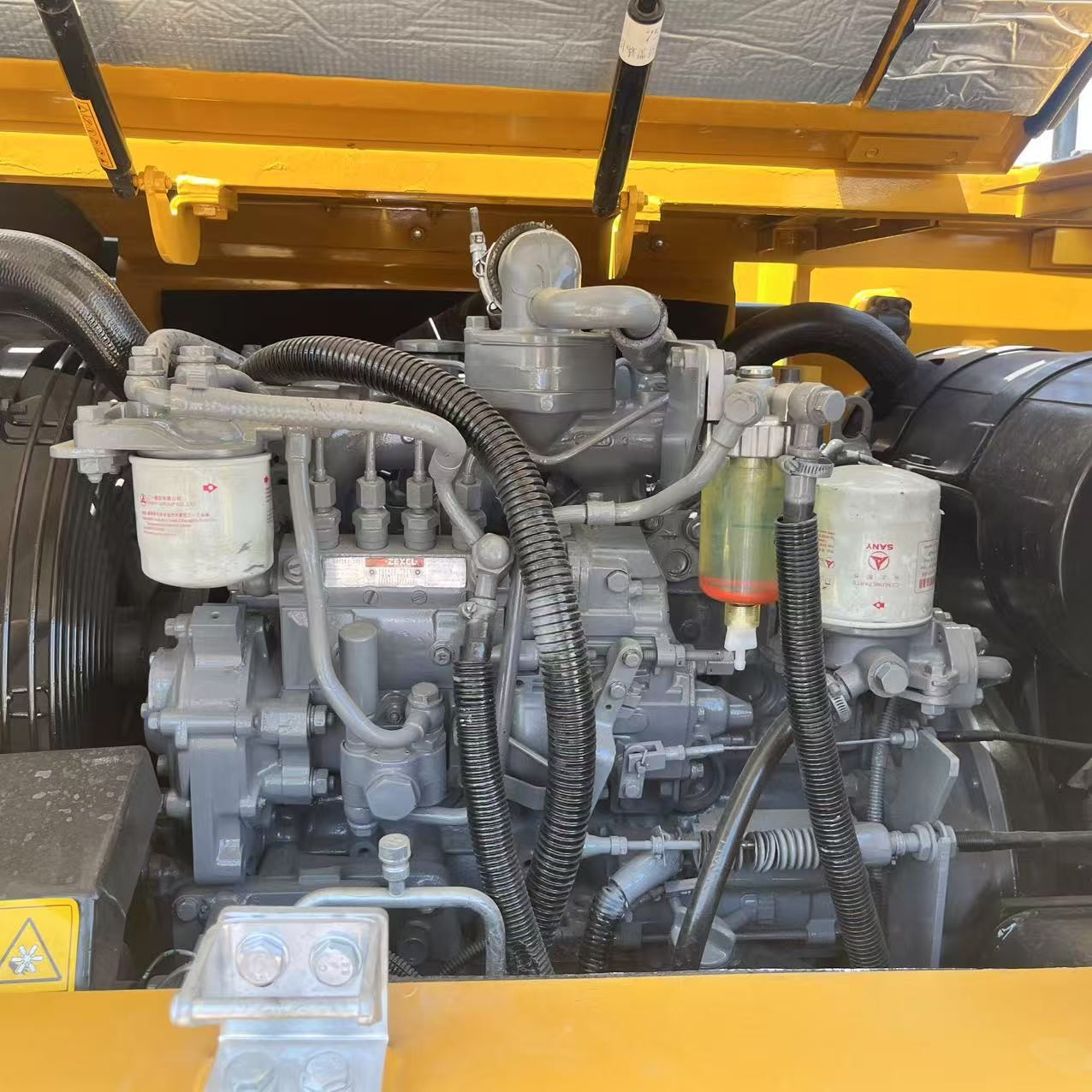 7ton Used Excavators Sany Sy75 Crawler Digger With Blade And EPA