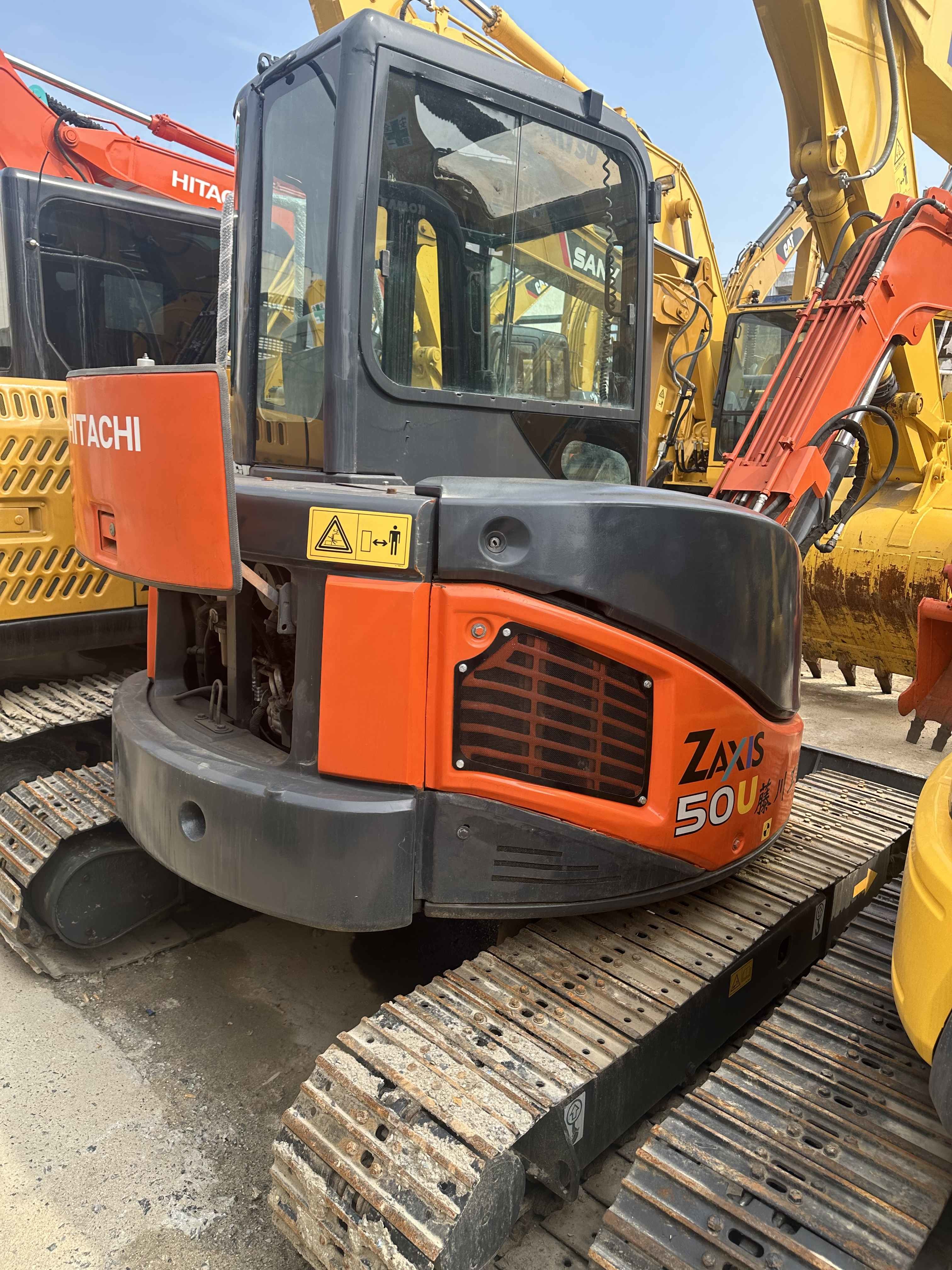 Second Hand Machinery Trader Mini Excavator Hitachi ZX50 5 Tonne