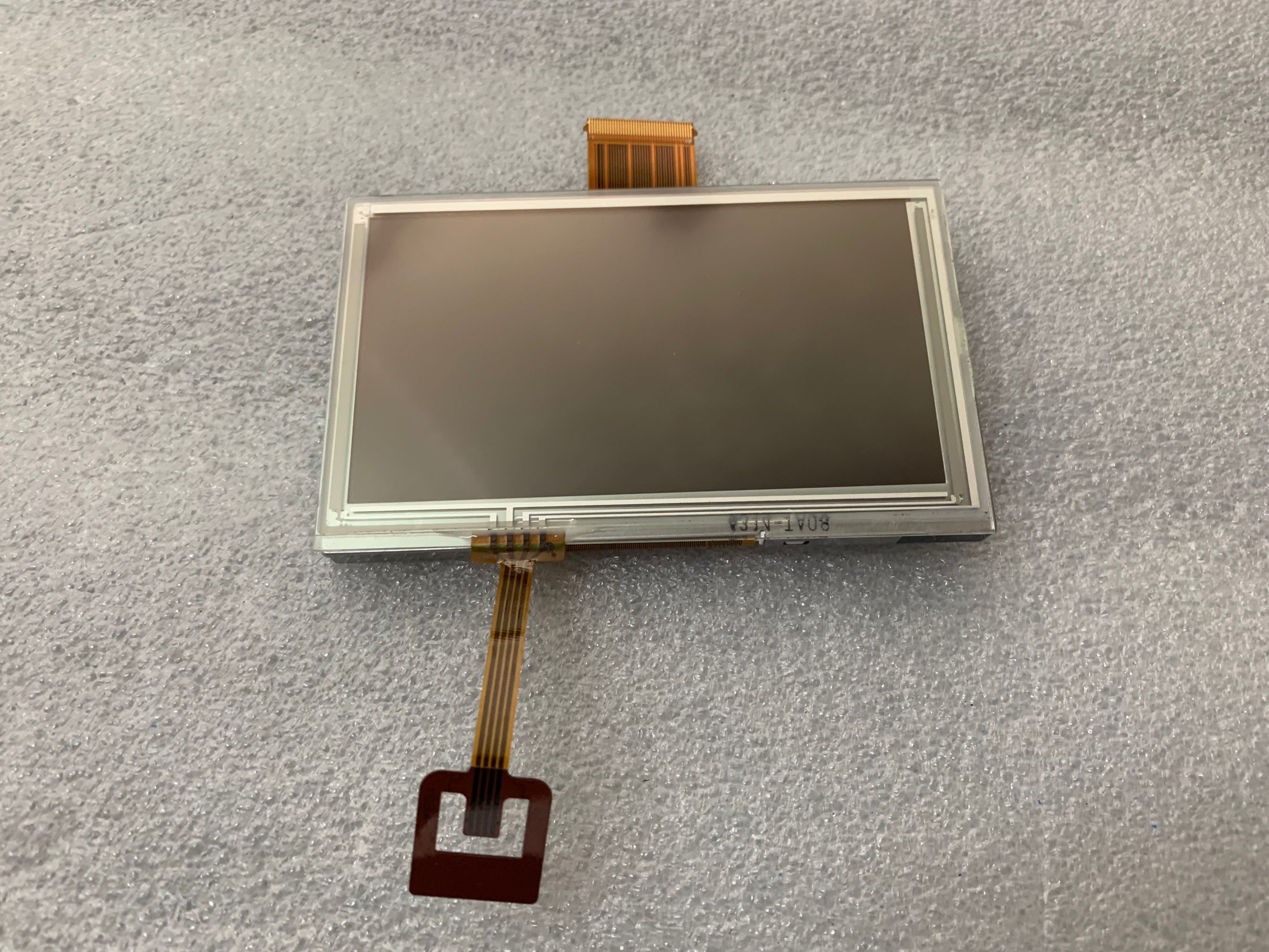 C043GW01 V0 AUO 4.3INCH 400×234RGB 600CD/M2 WLED TTL Operating Temperature: -30 ~ 85 °C INDUSTRIAL LCD DISPLAY