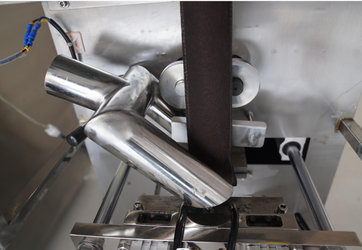 30-70 Bags / Min VFFS Desiccant Packaging Machine Linear Weigher Ultrasonic Sealing PLC Control