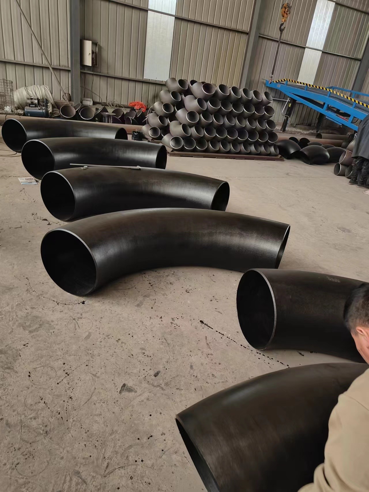 Galvanized Carbon Steel Pipe Fitting Elbows Seamless Square Head Elbow Socket Welded