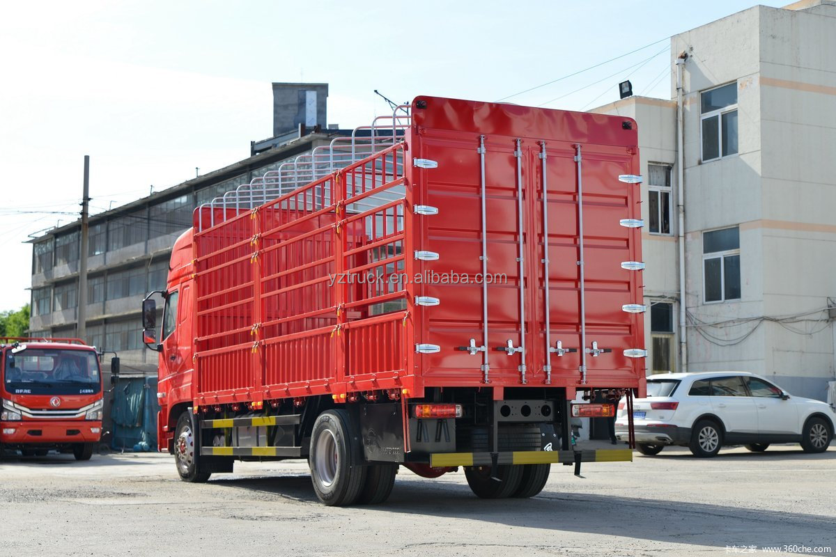 Transport Love Cows Safely and Efficiently with Dongfeng Left Hand Driving Cargo Trucks