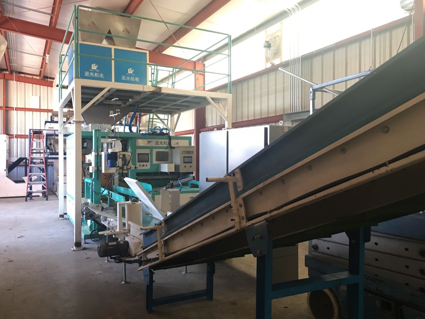600 Bag / Hour Fertilizer Urea Feed Packaging Machine