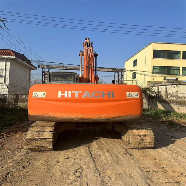 20 ton ready for work and experienced used Japan imported Hitachi ZX 210 in a good condition