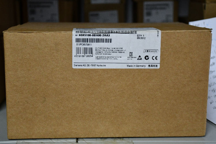 Siemens Ethernet Switch, 5 RJ45 port DIN Rail Mount