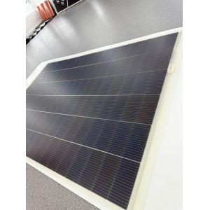 Petro Gas Station Uses 580W Soft Bendable Flexible Solar Panel Modules for