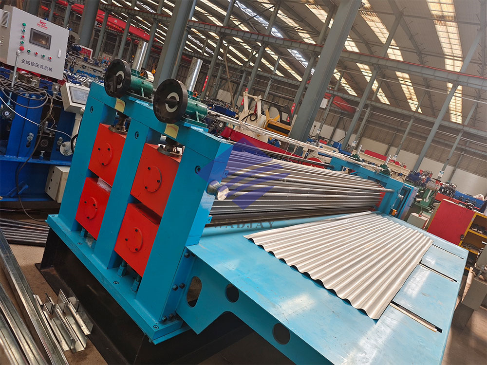 Automatic Barrel Type Corrugated Sheet Making Machine With Core Components Gear Motor Pump