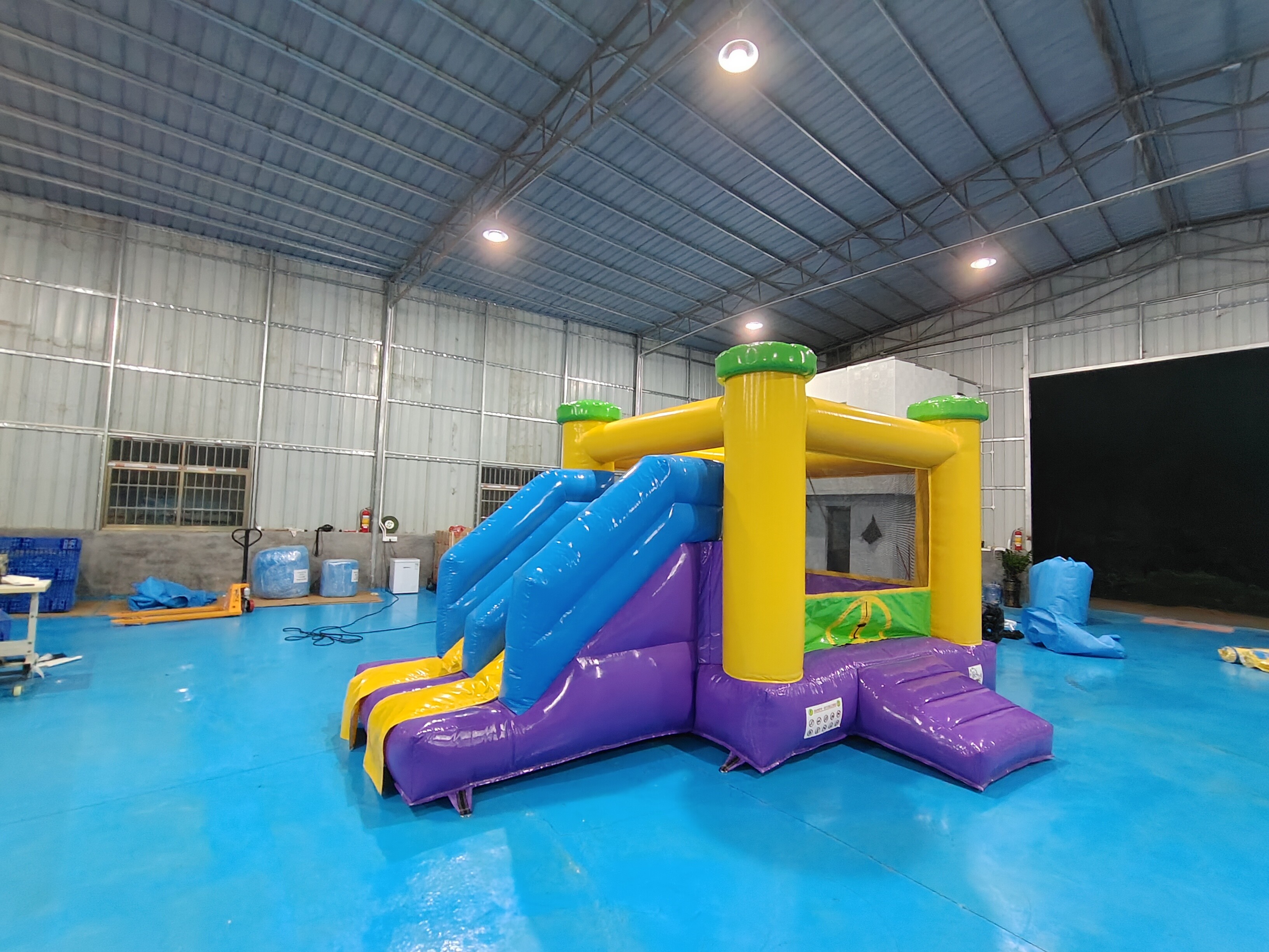 Outdoor Inflatable Bouncy Castle For Sale Inflatable Bounce House With Slide Combo Inflatable Jumping House For Kids
