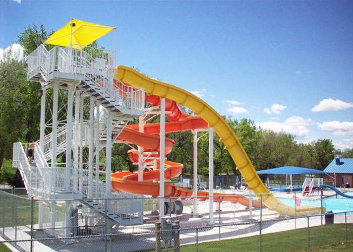 Large Water Theme Park Equipment Fiberglass Slide Galvanized Carbon Steel Columns