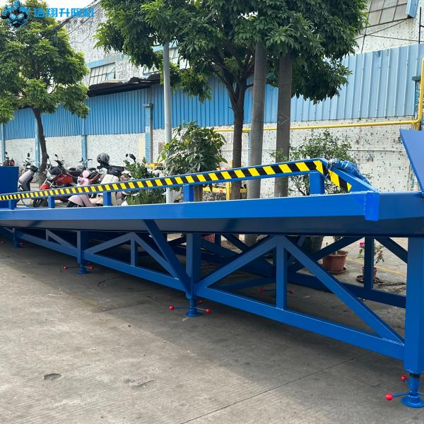 Quality Mobile Loading Unloading Ramp for Container Yard Ramp Forklift Ramp Mobile Portable Ramp Steel Ramp for sale