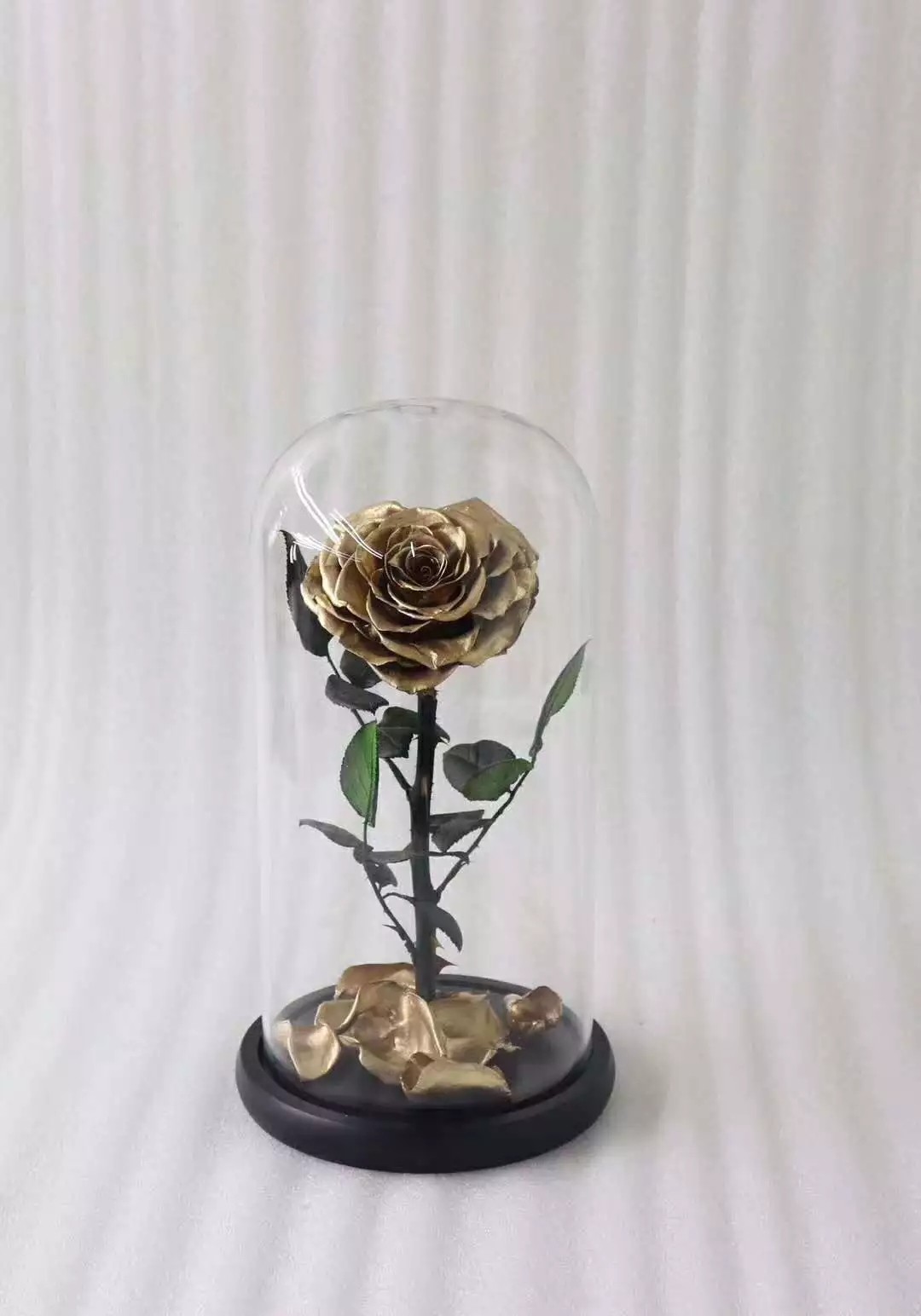 Never fade gold dipped heart shape real preserved gold rose in glass