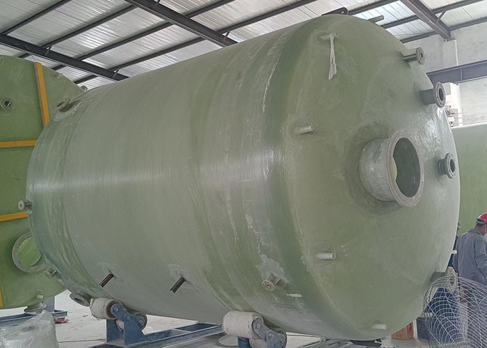 Sewage Treatment Waste Disposal Tank Vertical FRP 16000 Gallon Customzied Color